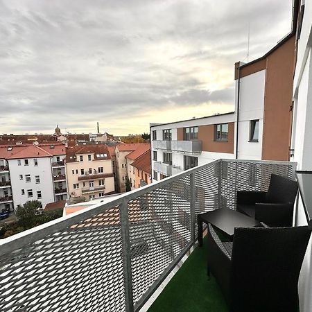 Sky Apartments 512 Plzeň Exterior foto